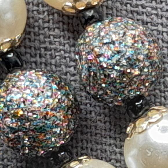 Vintage Glitter Bead Necklace, Glass Pearls, Art Beads, 1950s Jewelry - Picture 5 of 11